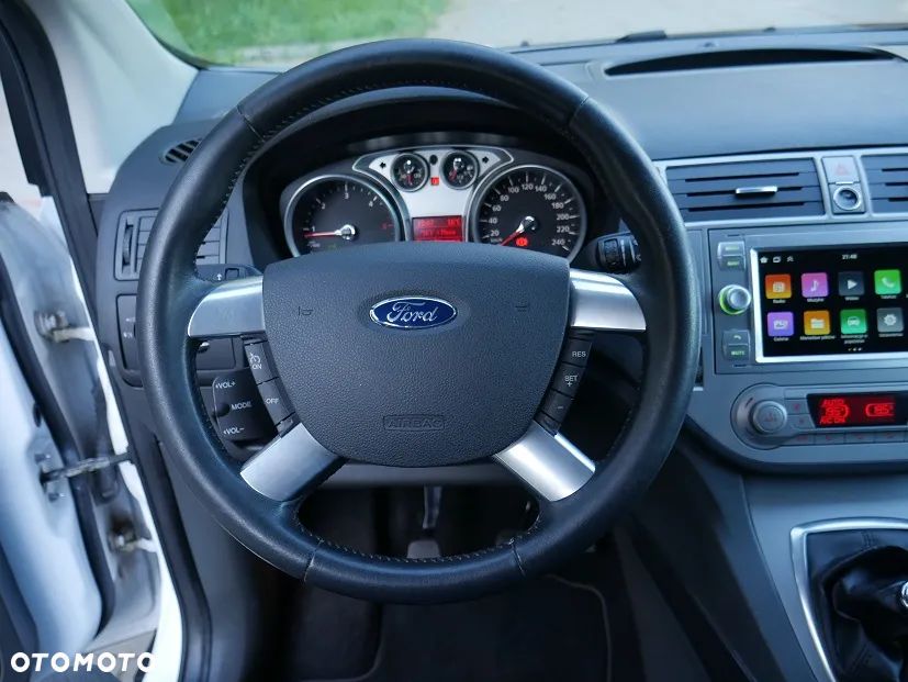 Ford Kuga 2.0 TDCi 4WD Titanium - 12