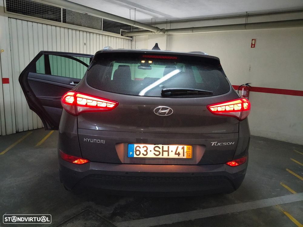 Hyundai Tucson 1.7 CRDi Premium DCT - 14