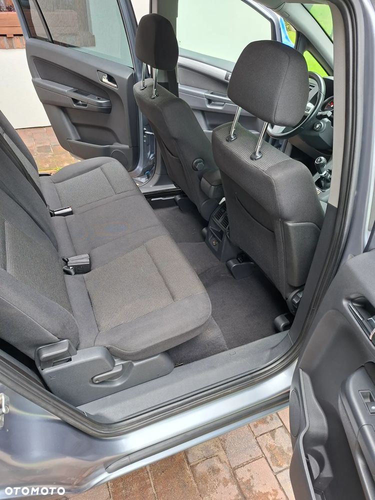 Opel Zafira 1.7 CDTI - 17