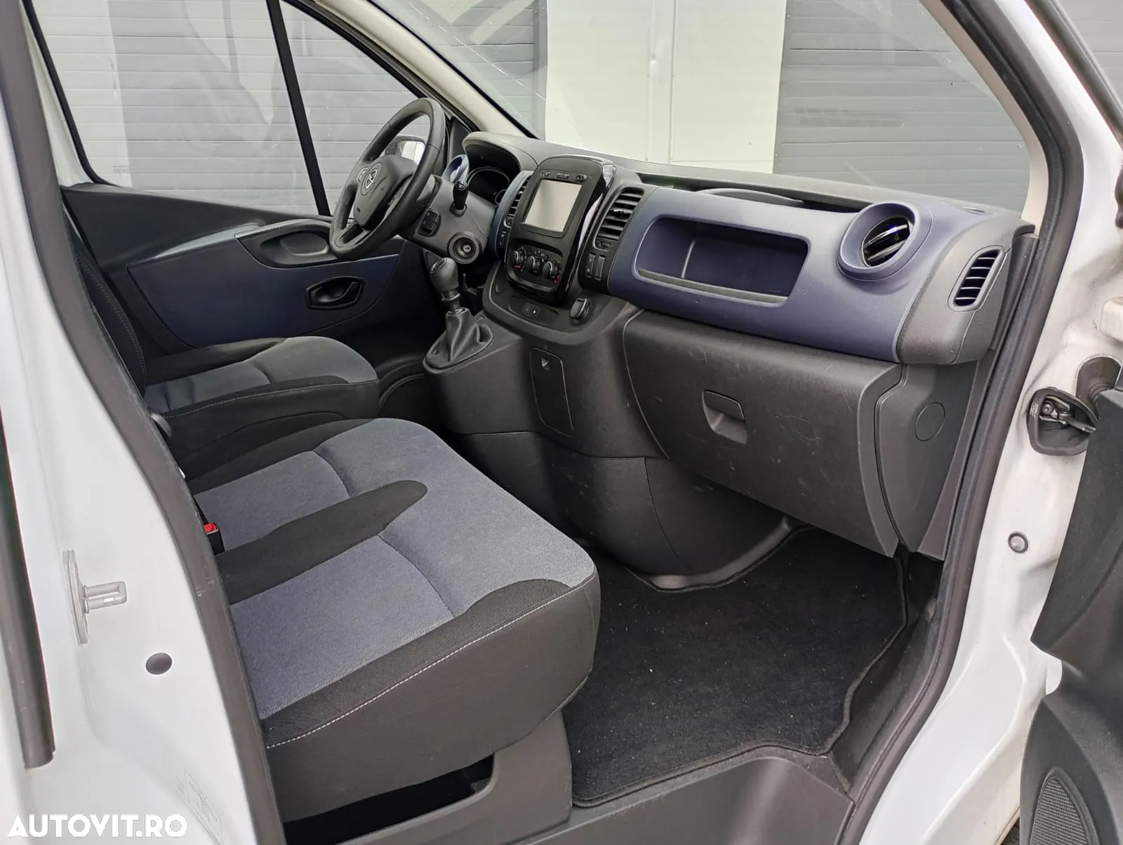 Opel Vivaro - 7
