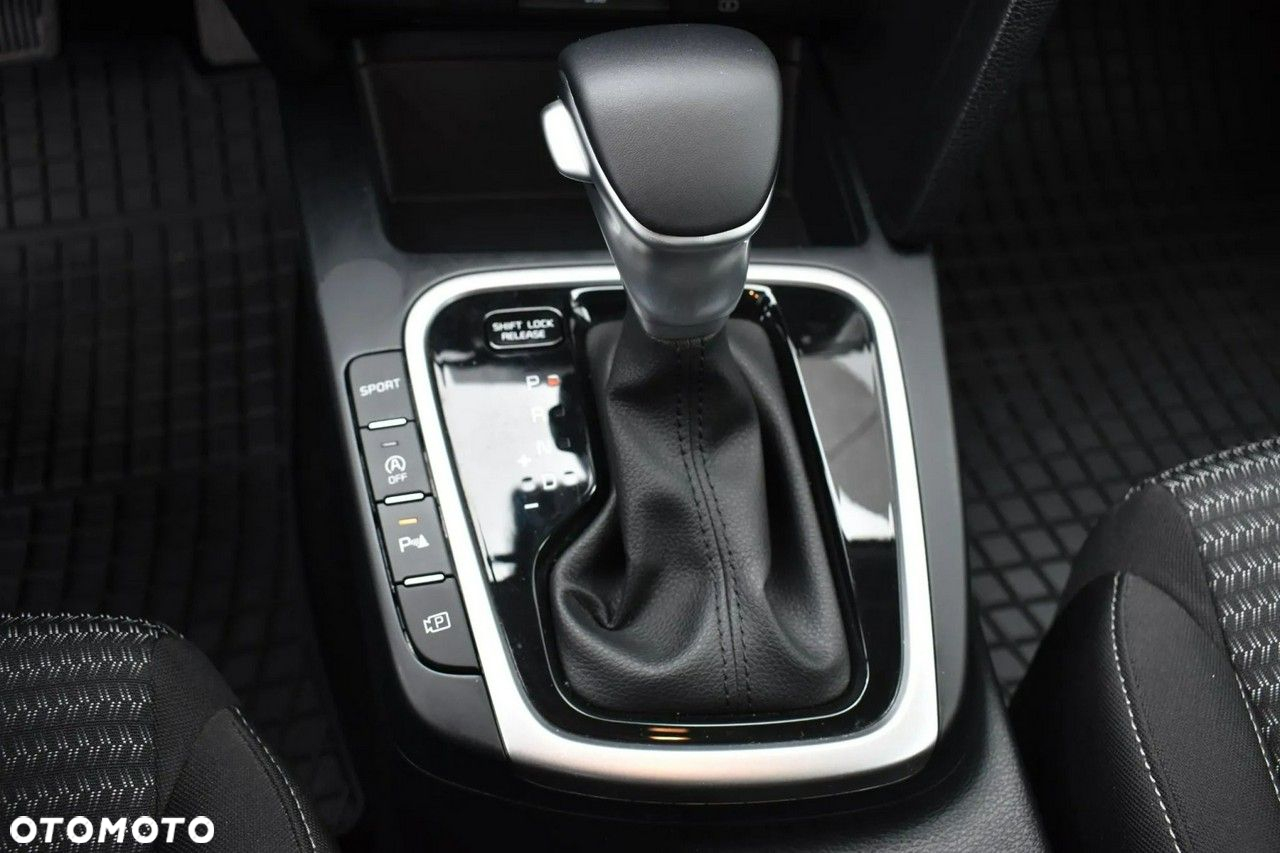 Kia Ceed 1.5 T-GDI M DCT - 19