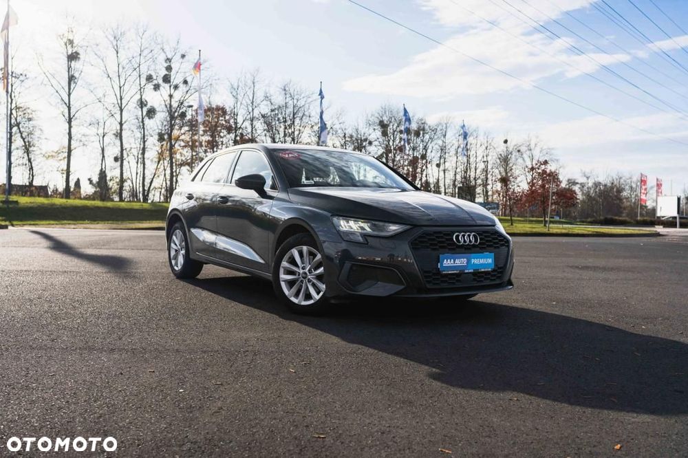 Audi A3 Sportback - 2