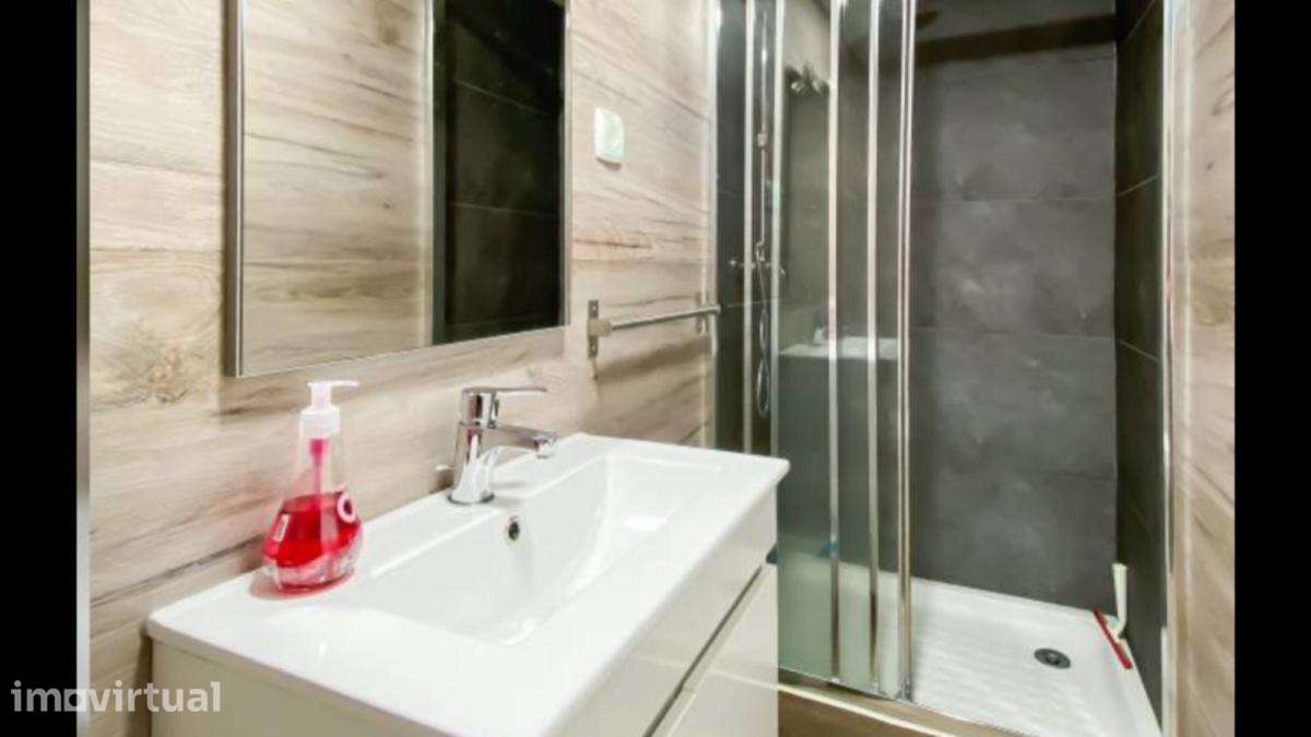 Quarto - localizado em Parede Lisbon - Grande imagem: 3/27