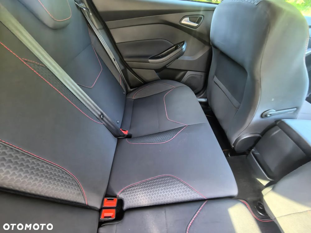 Ford Focus 2.0 TDCi ST-Line ASS - 39