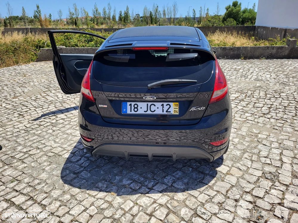 Ford Fiesta 1.6 TDCI Sport - 1