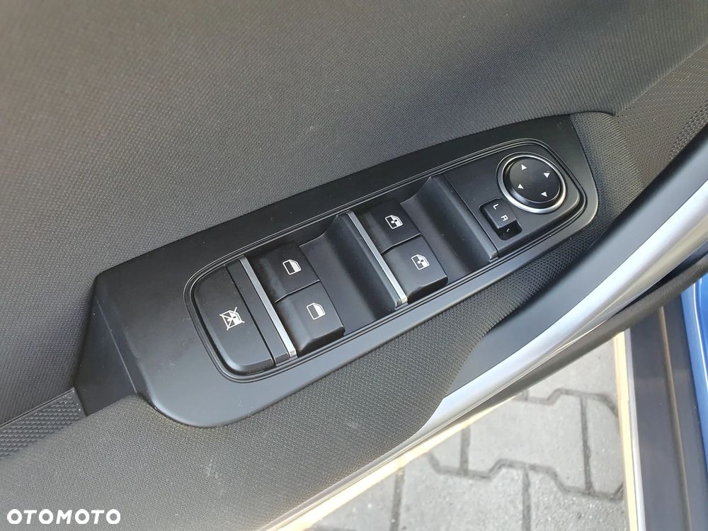 Kia XCeed 1.5 T-GDI M - 30