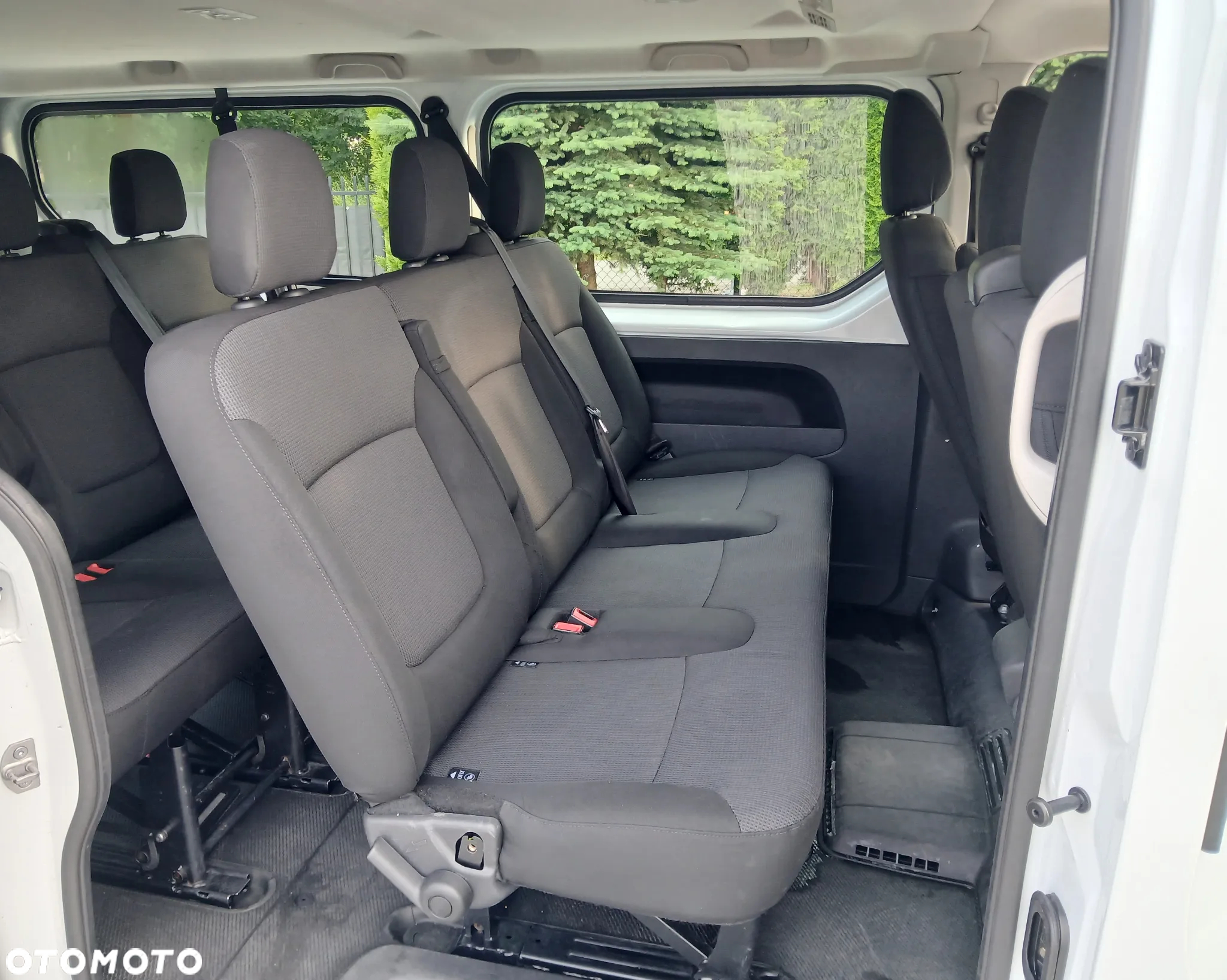 Renault Trafic SpaceClass 2.0 dCi - 21