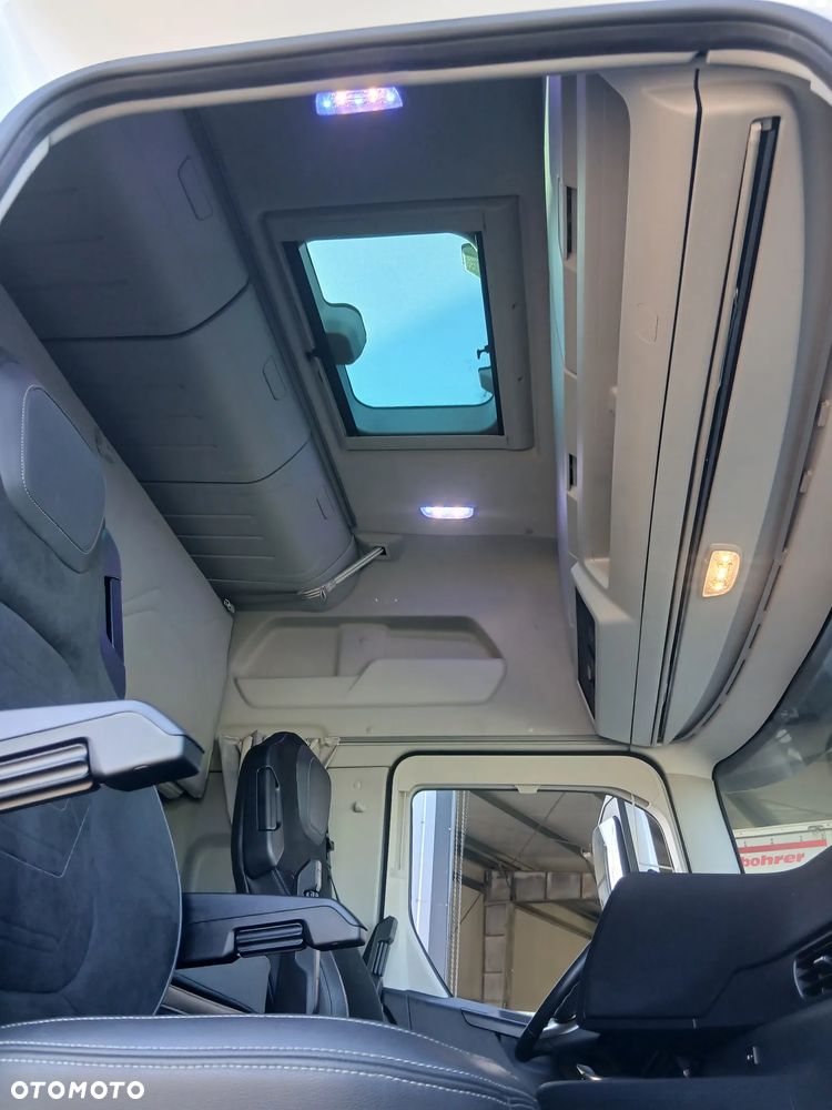 Ford F MAX - 22