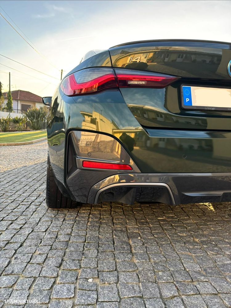 BMW i4 eDrive40 Desportiva M - 8