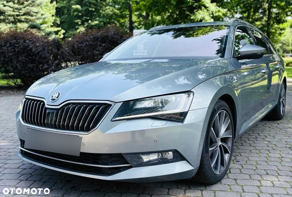 Skoda Superb 2.0 TDI L&K DSG - 2