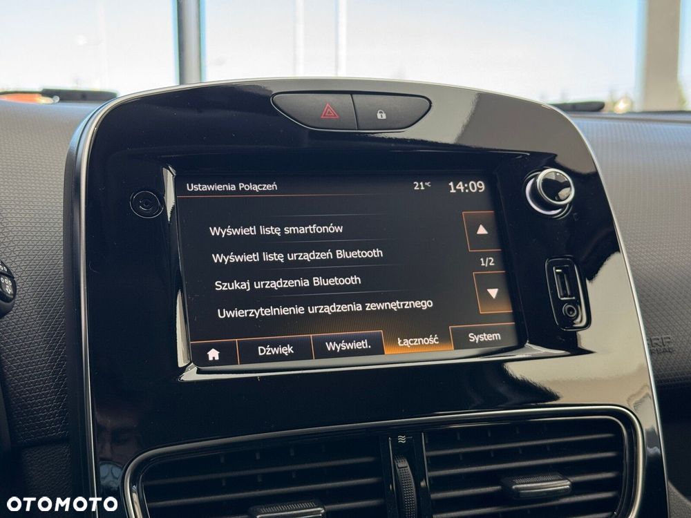 Renault Clio - 32