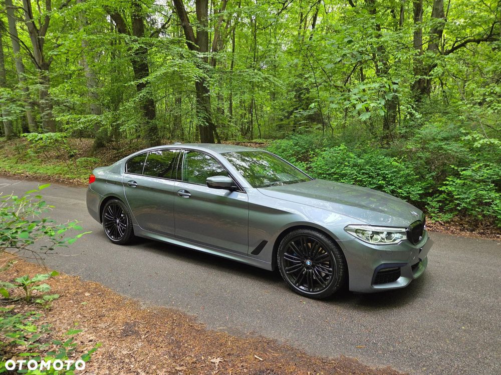 BMW Seria 5 530i xDrive M Sport sport