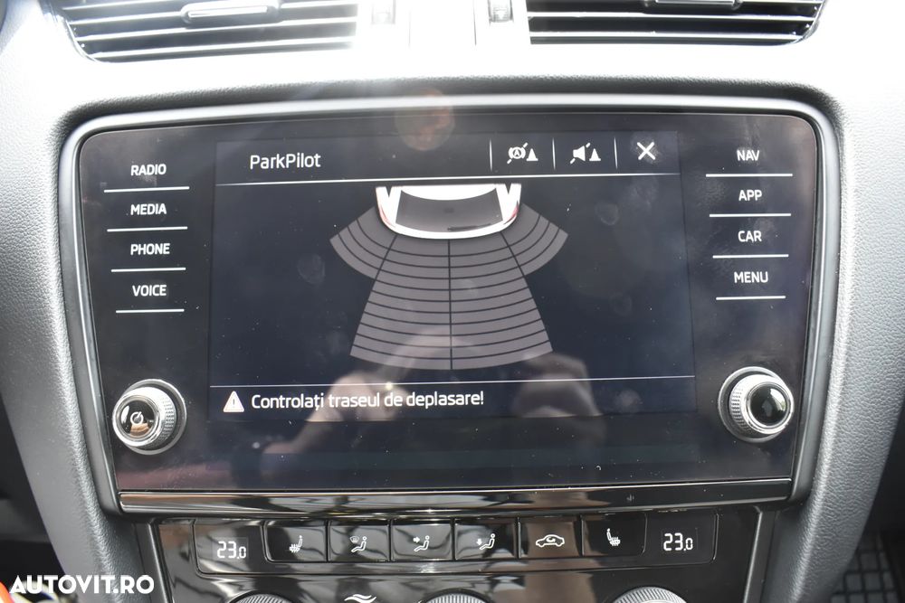 Skoda Octavia 1.6 TDI DSG Style - 15