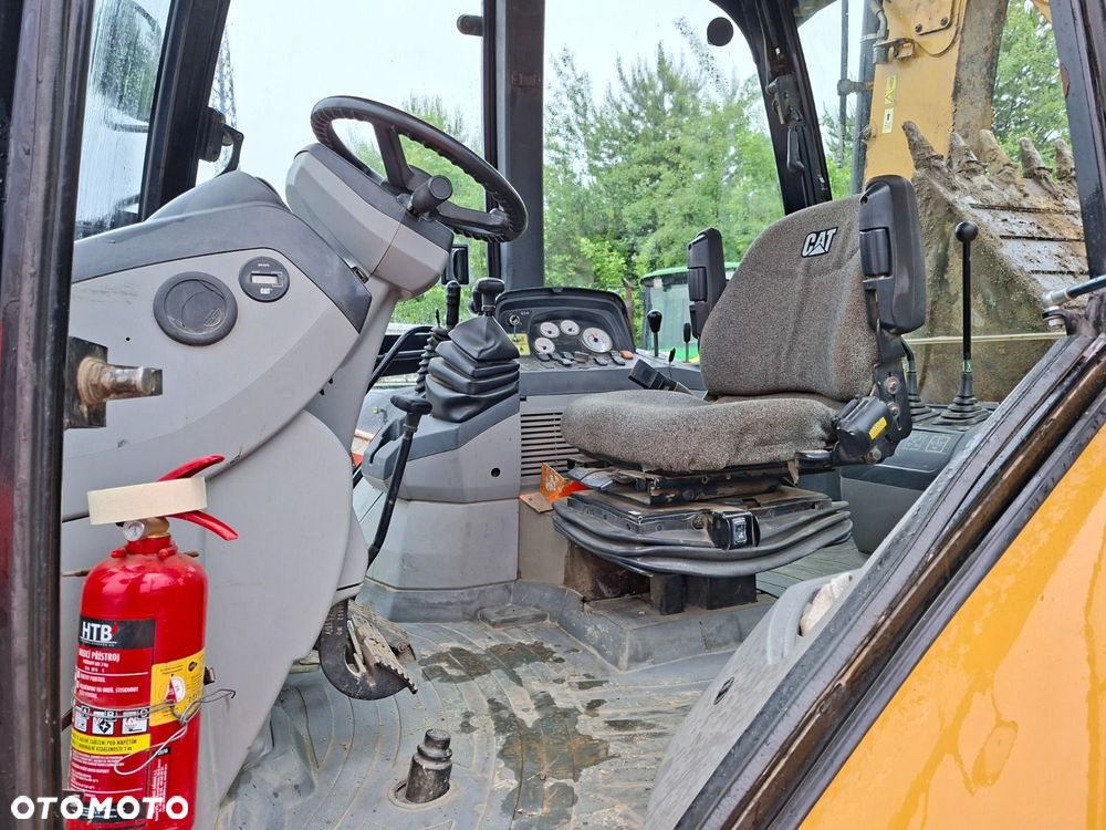 Caterpillar 429E 4X4 - 12