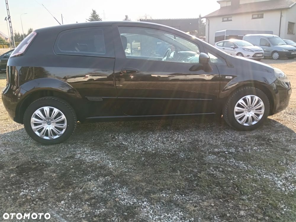 Fiat Punto 1.4 Estiva S&S - 6