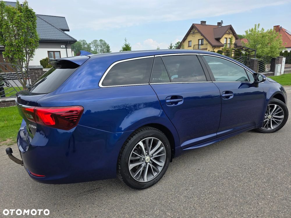 Toyota Avensis 2.0 D-4D PowerBoost Premium - 6