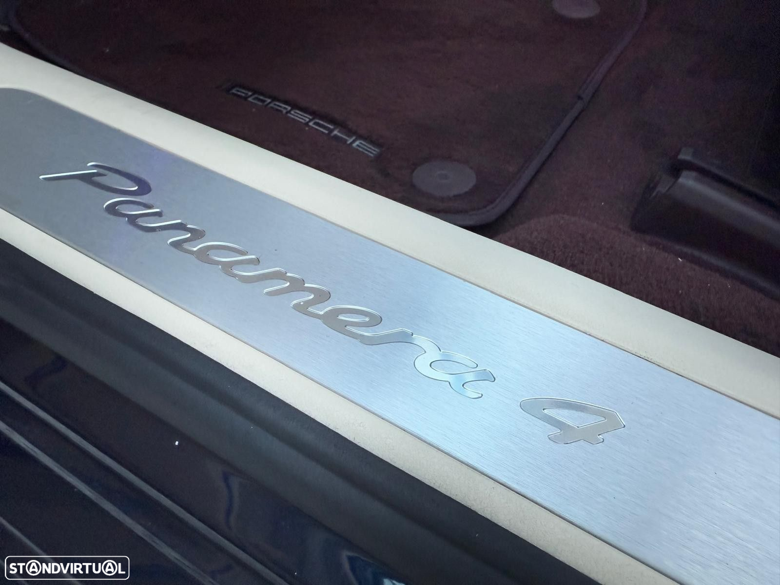 Porsche Panamera 4 E-Hybrid - 34