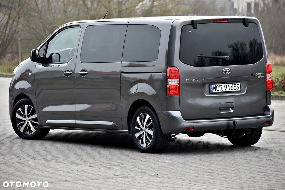 Toyota Proace Verso 2.0 D4-D Medium VIP - 28