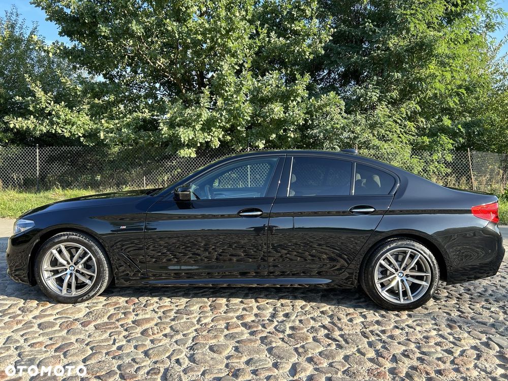 BMW Seria 5 520d xDrive M Sport sport - 2