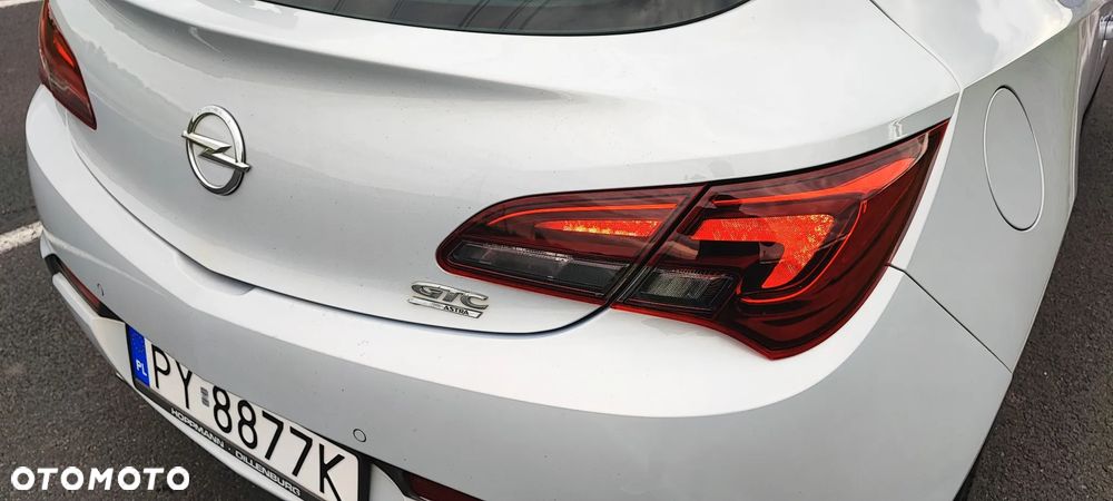 Opel Astra 1.6 Turbo Edition - 23