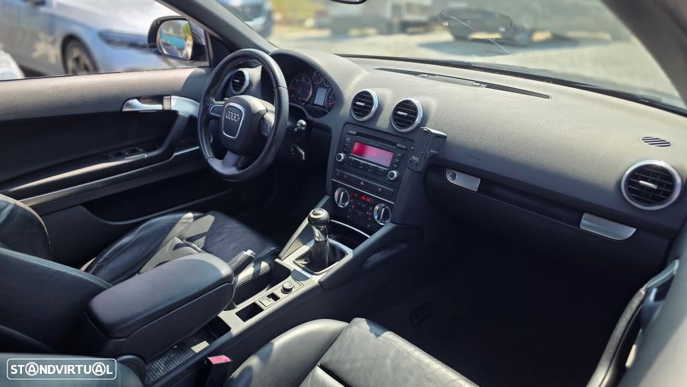Audi A3 Cabrio 1.6 TDi Attraction - 13