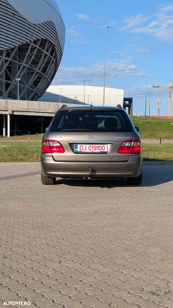 Mercedes-Benz E - 5