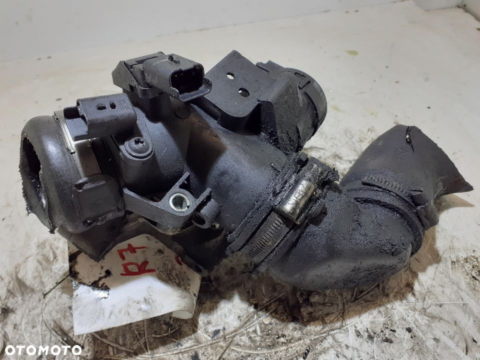 PRZEPUSTNICA FORD / VOLVO / 1.6 TDCI nr 9686487880 - 2