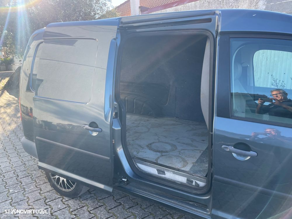 VW CADDY - 16