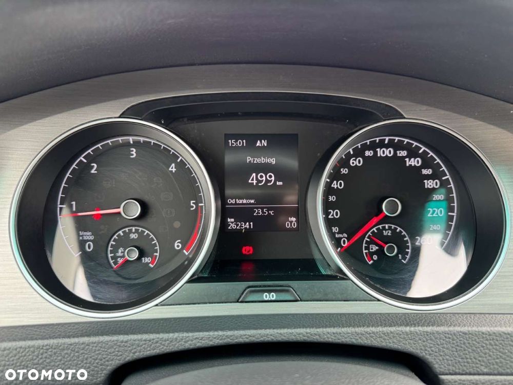 Volkswagen Golf - 10