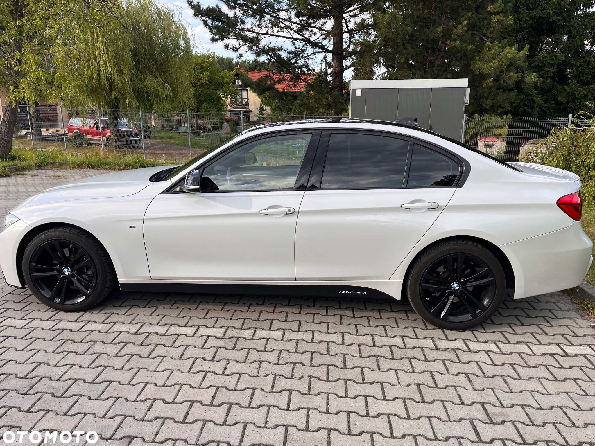 BMW Seria 3 330i xDrive - 6