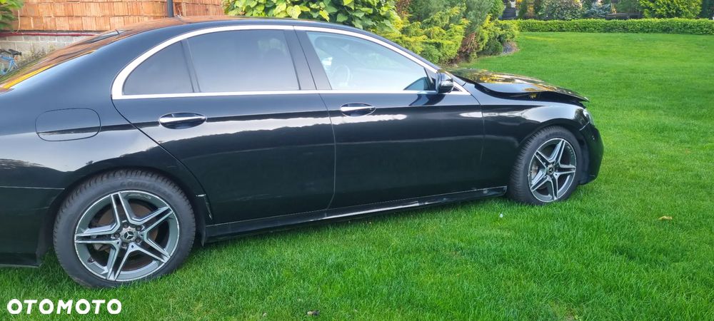 Mercedes-Benz Klasa E 220 d 9G-TRONIC AMG Line - 5
