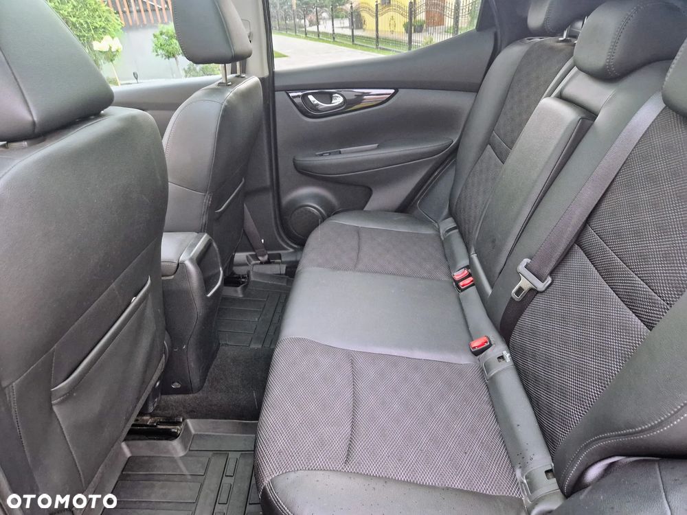 Nissan Qashqai 1.2 DIG-T Tekna EU6 - 7