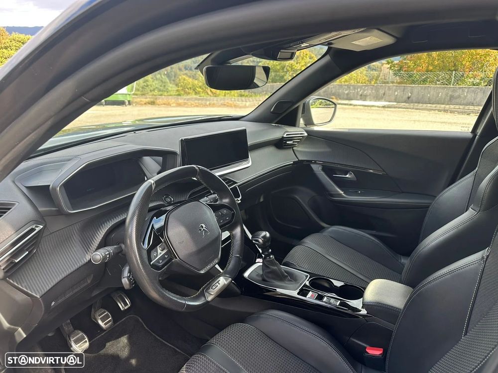Peugeot 2008 1.2 PureTech GT Line - 9