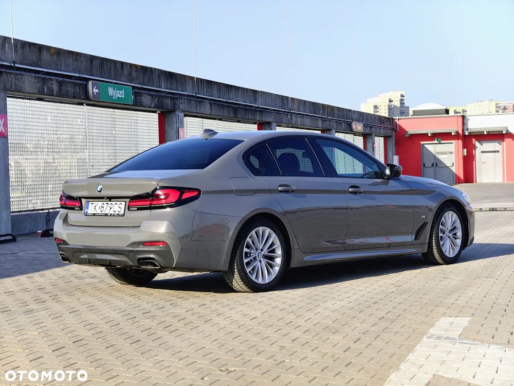 BMW Seria 5 530d xDrive mHEV M Sport sport - 10