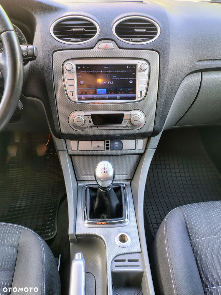 Ford Focus 1.8 Sport - 25