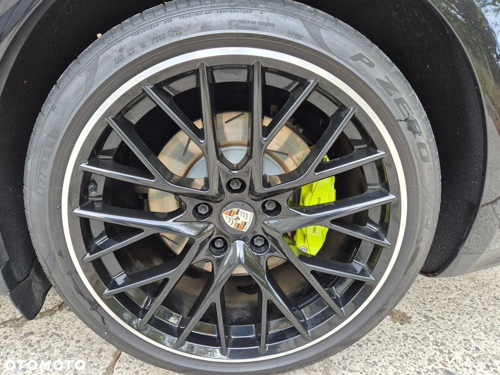 Porsche Panamera - 28