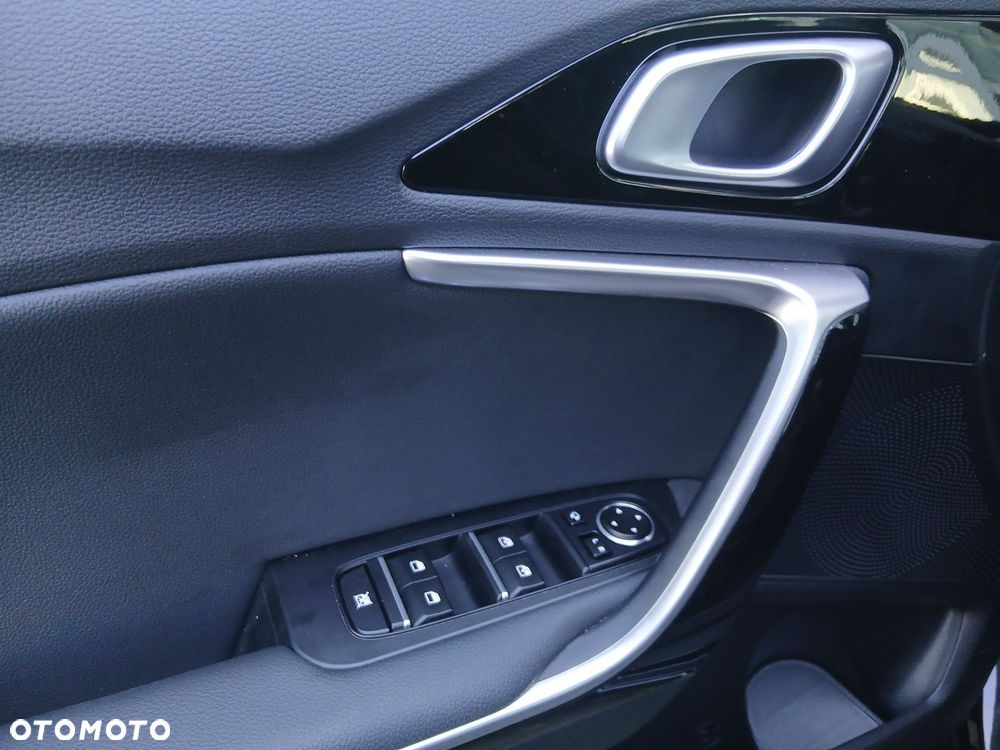 Kia Ceed 1.5 T-GDI Tribute DCT - 26