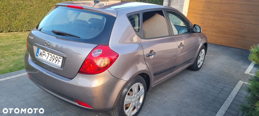 Kia Ceed 1.6 Crdi Comfort - 5