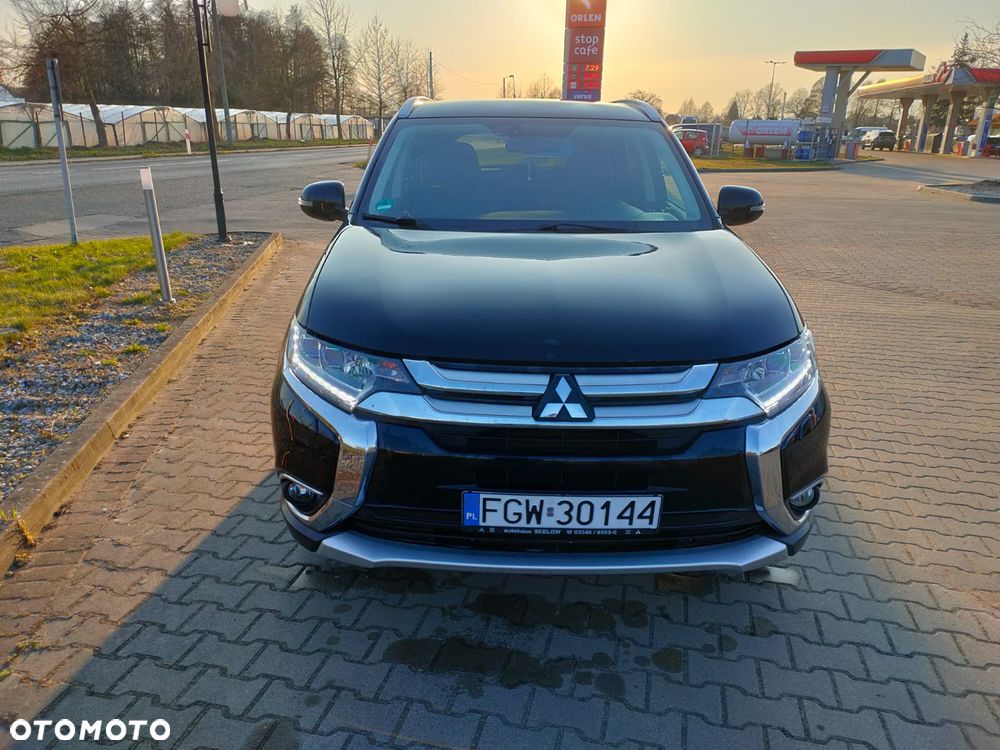 Mitsubishi Outlander 2.2 DI-D 4WD Automatik Plus - 3