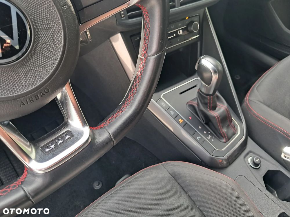 Volkswagen Polo - 8