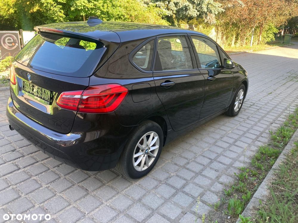BMW Seria 2 218i - 3