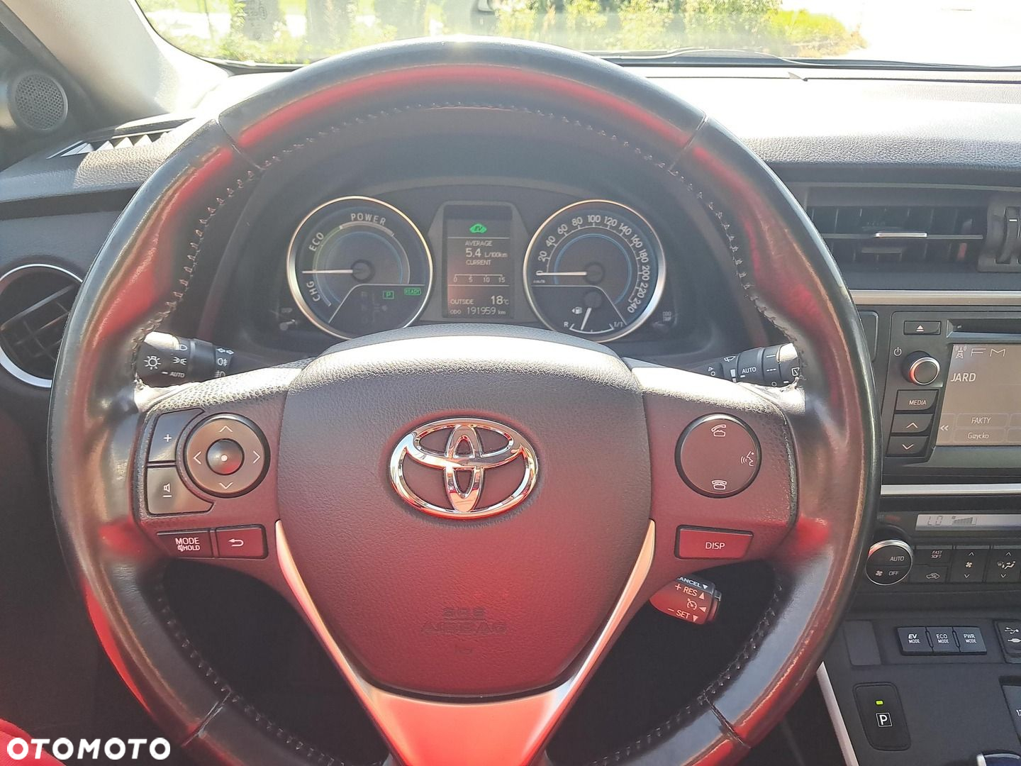 Toyota Auris Hybrid 135 Prestige - 16