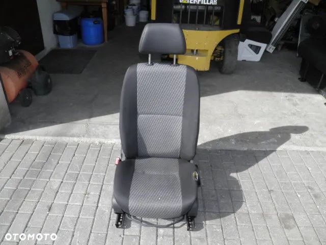FOTEL VW CRAFTER SPRINTER 906