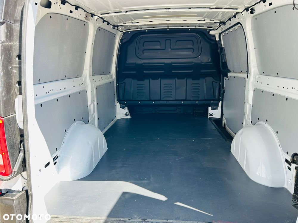 Mercedes-Benz Vito - 9