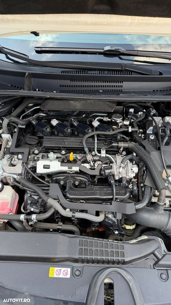 Toyota Corolla 2.0 HSD Exclusive Plus GR Sport Bi-Tone - 26