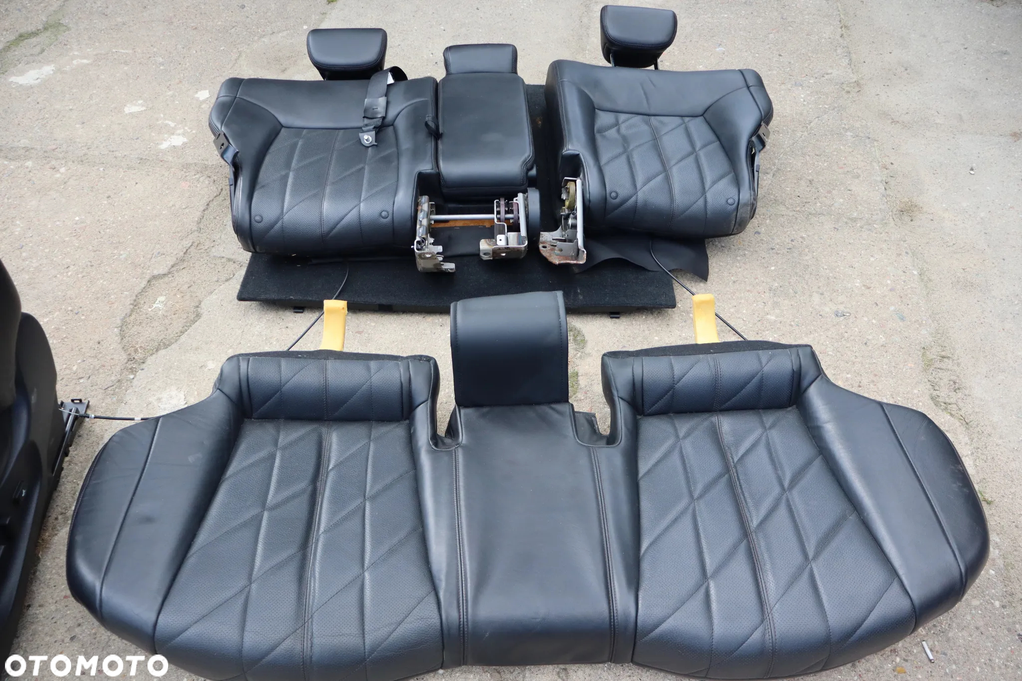 FOTEL FOTELE KANAPA TAPICERKI DRZWI ZAGŁÓWEK TV AUDIOMEDIA SKÓRA INFINITY FX II LIFT QX70S 2012 - 15