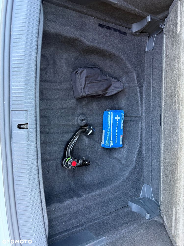 Volkswagen Golf Sportsvan 1.4 TSI (BlueMotion Technology) Highline - 21