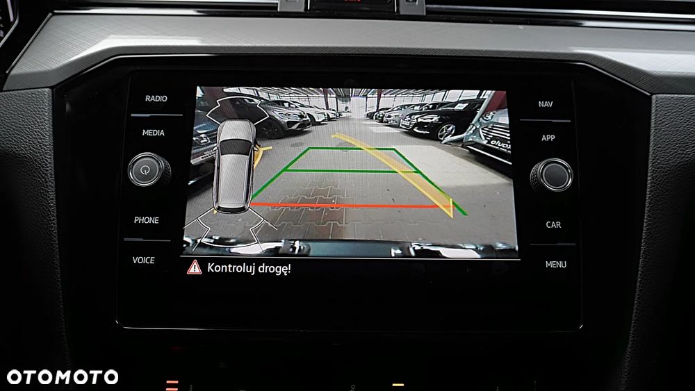 Volkswagen Passat 2.0 TDI EVO Business DSG - 26