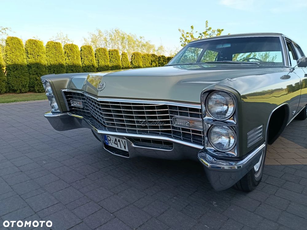 Cadillac Deville - 5