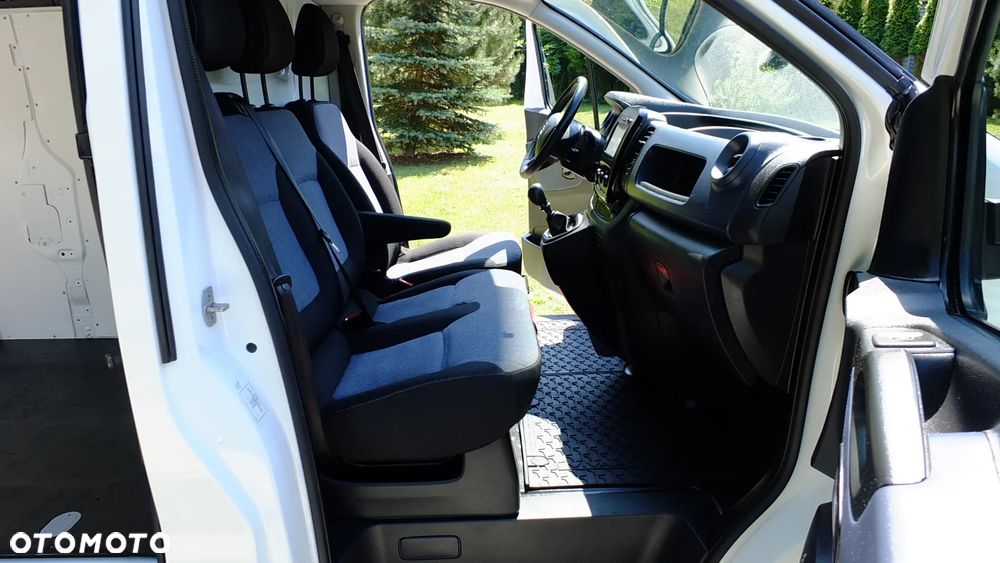 Opel Vivaro - 20